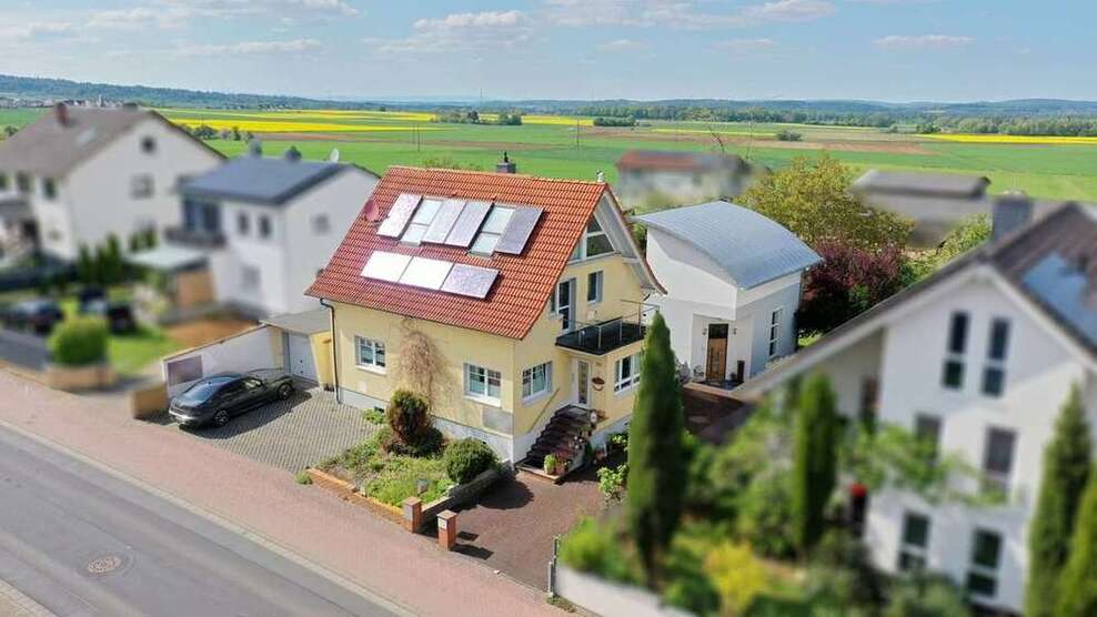 Haus zum Kaufen in Freigericht Altenmittlau 498.000 € 205.68 m²