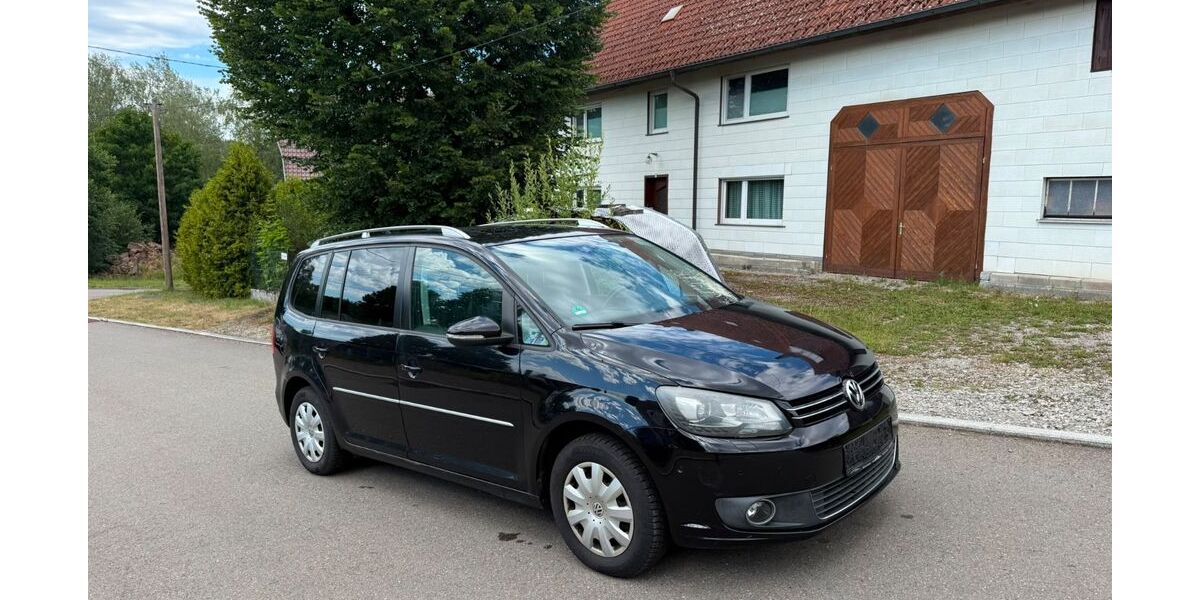 VW Touran 267.000 km 2.199 &euro; Dunningen 78655