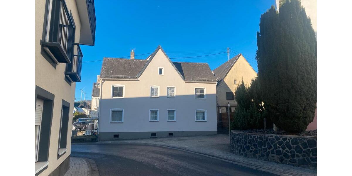 Einfamilienhaus Dornburg - 9 Zimmer, 170 m&sup2;, 275.000&euro; | Angebot:27119931
