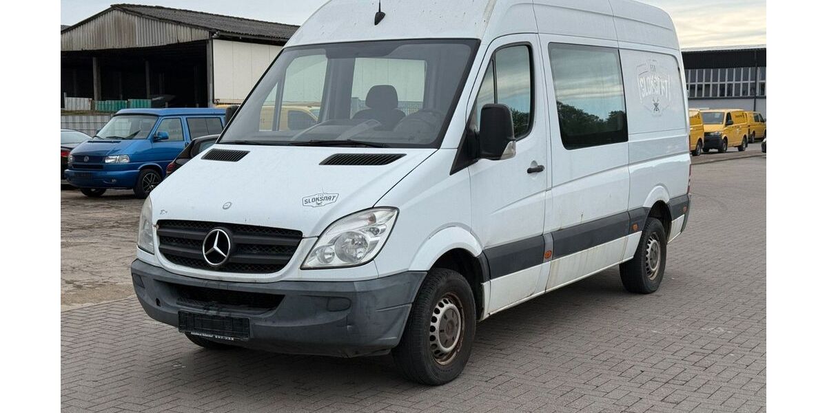 Mercedes-Benz Sprinter 443.995 km 3.299 &euro; Tessin 18195