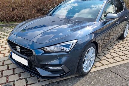 Seat Leon 57.352 km 22.000 &euro; Nürnberg 90473