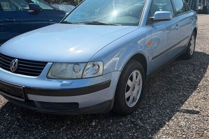 VW Passat 185.000 km 2.980 &euro; Rendsburg 24768