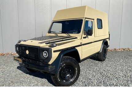 Mercedes G 230