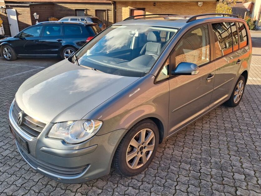 VW Touran 230.000 km 2.990 € Herzberg 37412