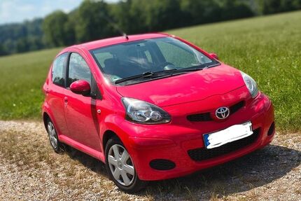 Toyota Aygo (X) 123.640 km 2.800 &euro; Kronburg 87758