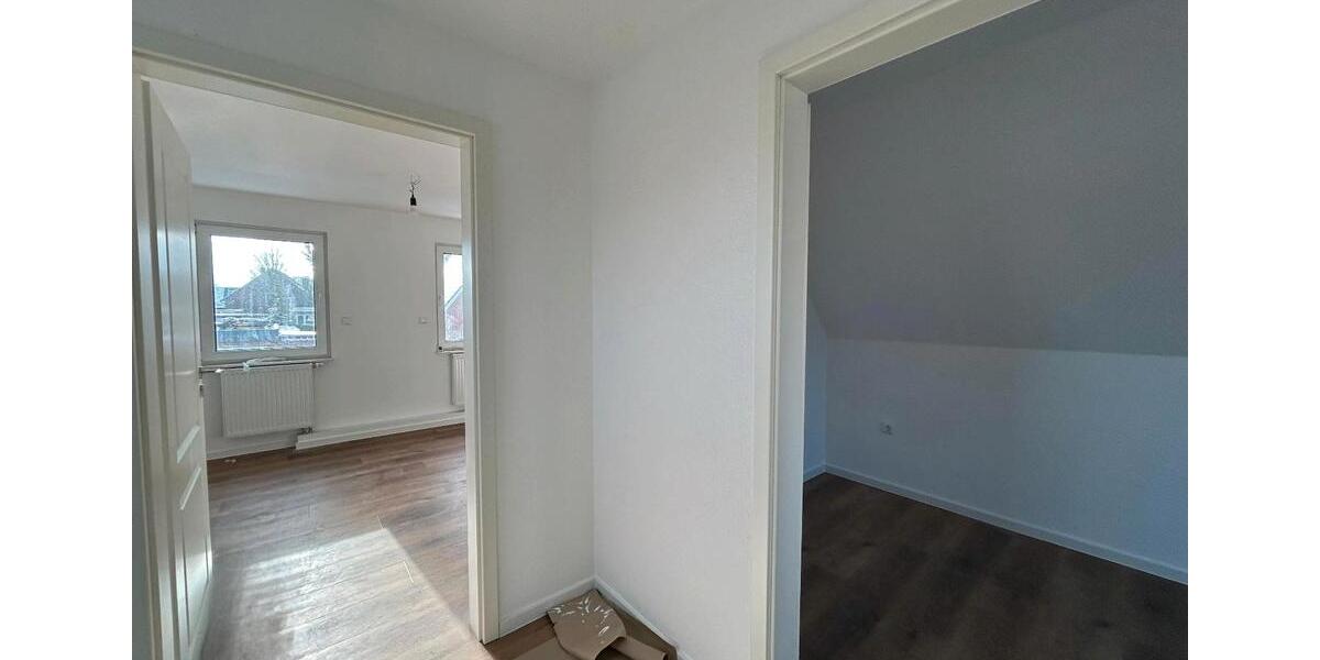 Doppelhaushälfte Westerstede - 4 Zimmer, 80 m&sup2;, 850&euro; | Angebot:25044956