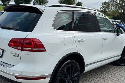 VW Touareg 129.000 km 23.900 € Göppingen 73037