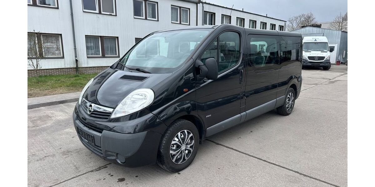 Opel Vivaro 199.073 km 8.300 &euro; Berlin 12681