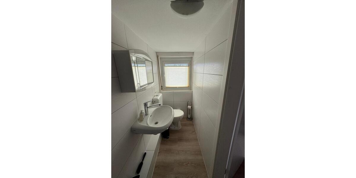 Dachgeschoßwohnung Marburg - 2 Zimmer, 48 m&sup2;, 350&euro; | Angebot:26167052