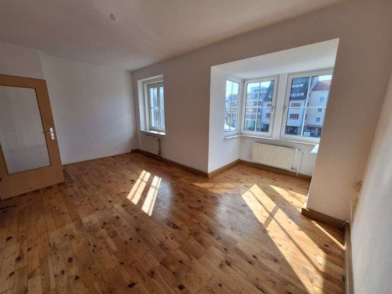 Wohnung zum Mieten in Dessau-Roßlau 491 € 68.7 m²