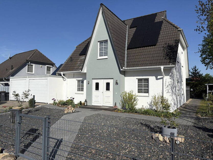 Einfamilienhaus Stadtnah mit SolarKaminDoppelgarageWintergarten