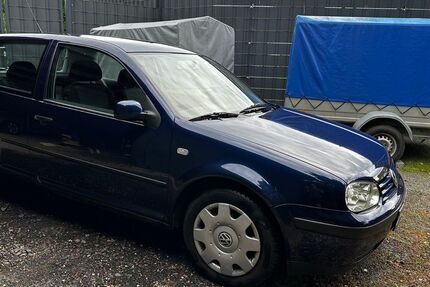 VW Golf 78.000 km 2.250 &euro; Niedenstein 34305