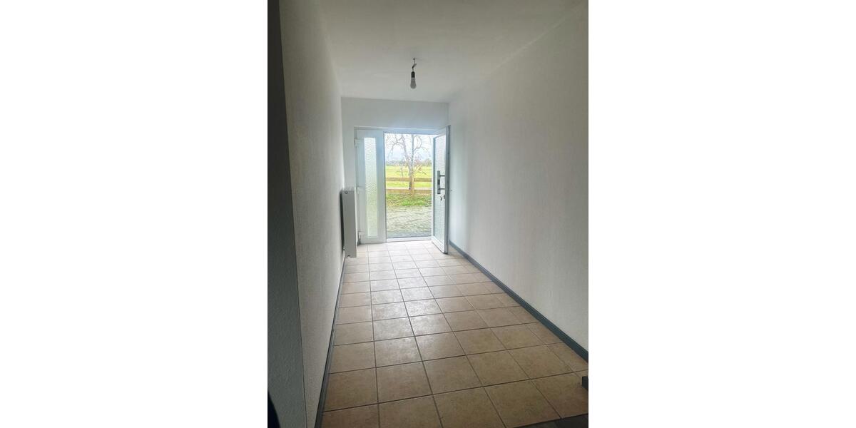 Einfamilienhaus Haldensleben - 5 Zimmer, 150 m&sup2;, 950&euro; | Angebot:25571006