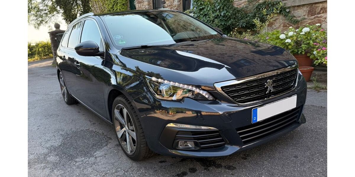 Peugeot 308 155.000 km 10.400 &euro; Aachen 52076