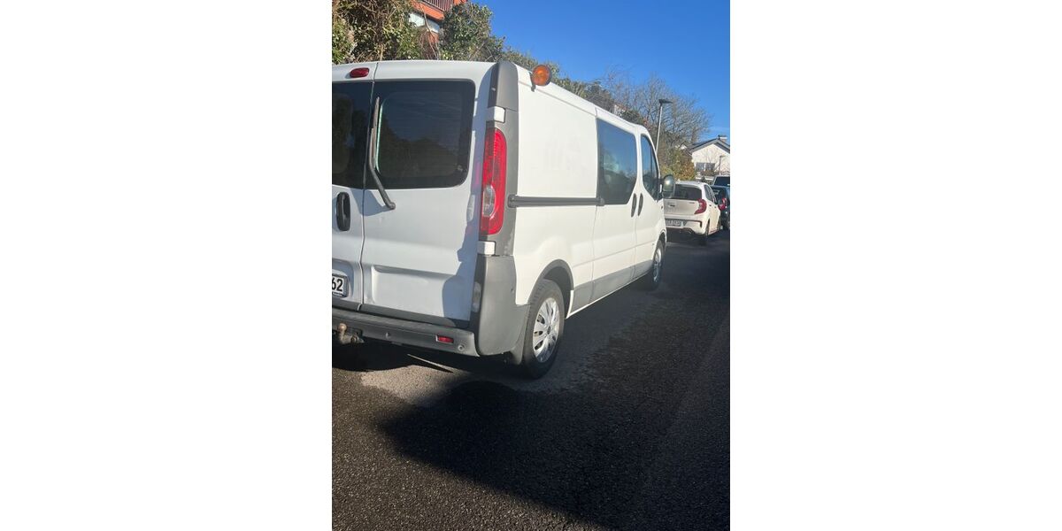 Opel Vivaro 117.500 km 7.800 &euro; Aachen 52076