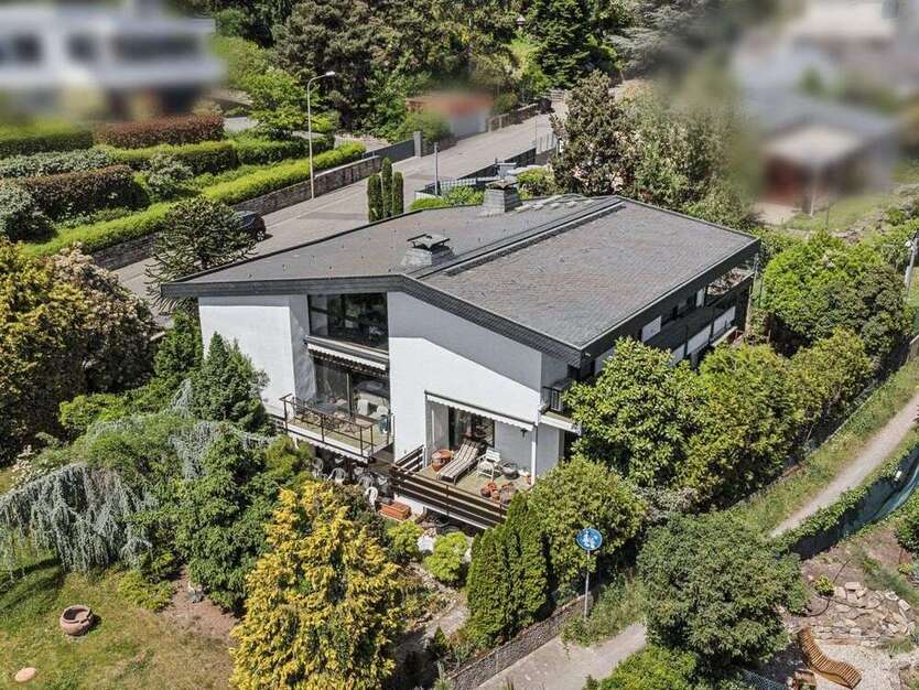 Haus zum Kaufen in Neustadt an der Weinstraße 990.000 € 205 m²