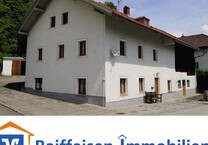 Ehemaliges Bauernhaus mit Innenhofcharakter in ruhiger Dorflage N. Ringelai