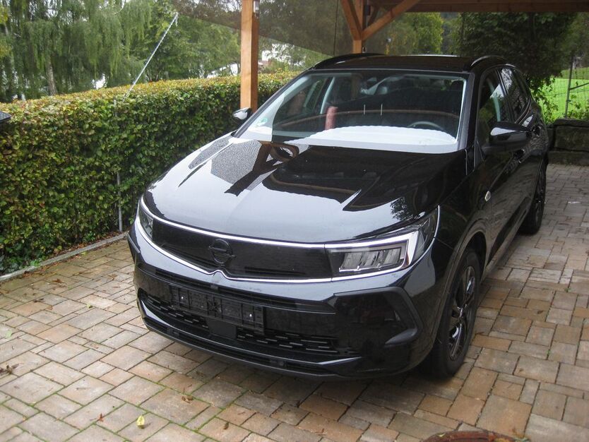 Opel Grandland (X) 32.595 km 22.950 € Ottobeuren 87724