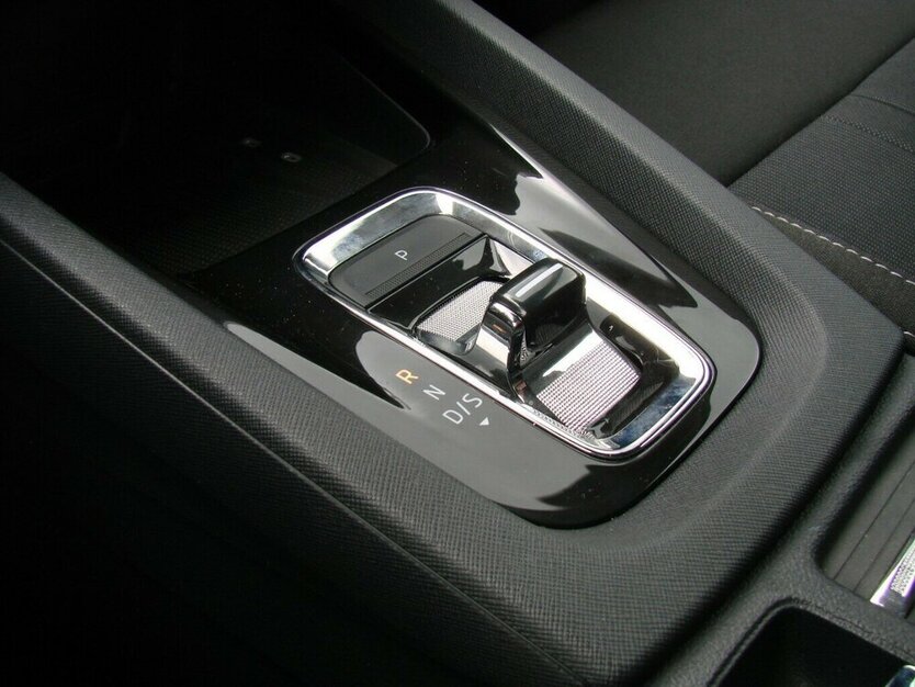 Octavia 2.0TDi Sportline LED Wireless App-Connect