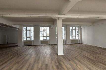 Art Deco und Bauhaus-Architektur : Mehrfamilienhaus und Bürogebäude (Industrielofts) ! zimmer