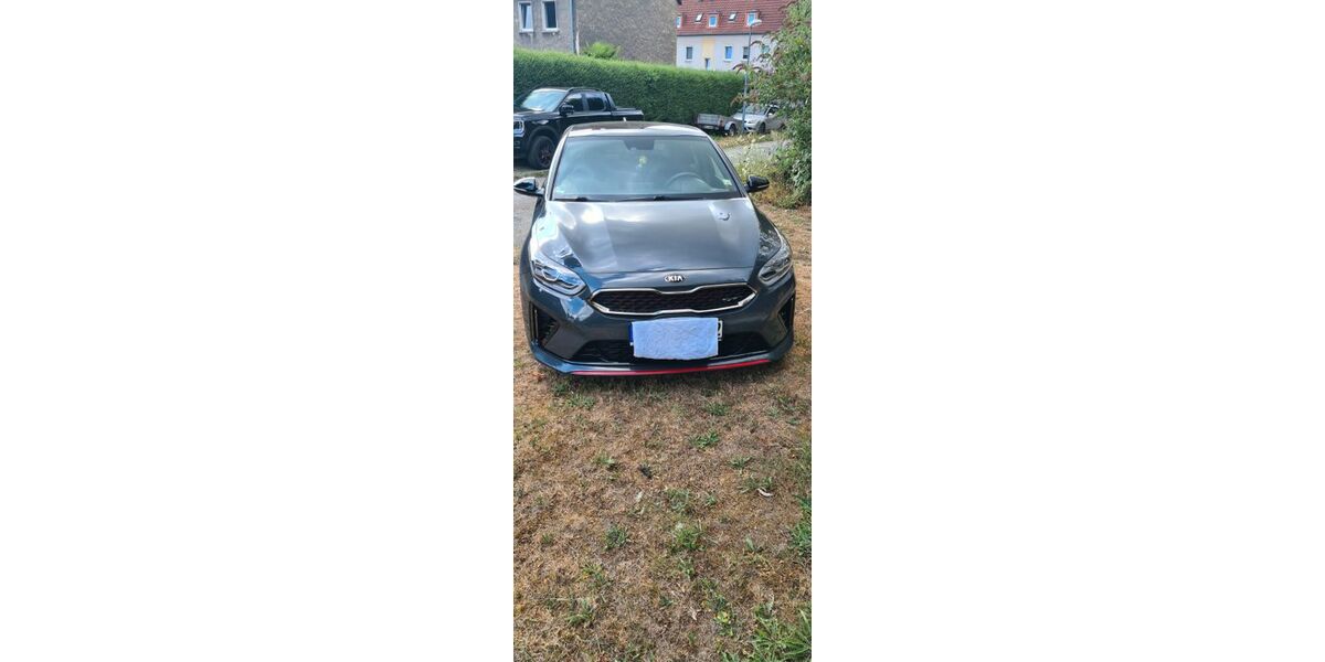 Kia ceed / Ceed 101.000 km 16.800 &euro; herten 45699