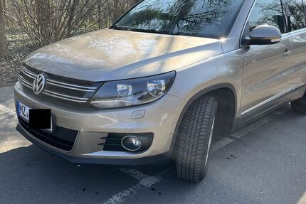 VW Tiguan 222.783 km 8.900 &euro; Mainz 55124