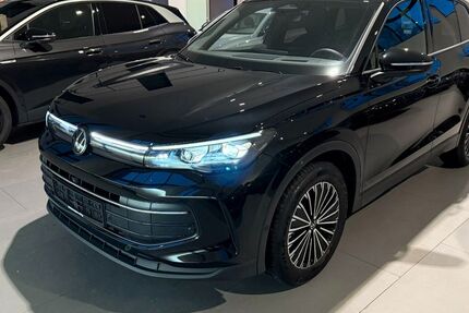 VW Tiguan 26.200 km 33.890 &euro; Tornesch 25436