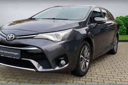 Toyota Avensis 124.826 km 13.750 &euro; Worms 67551