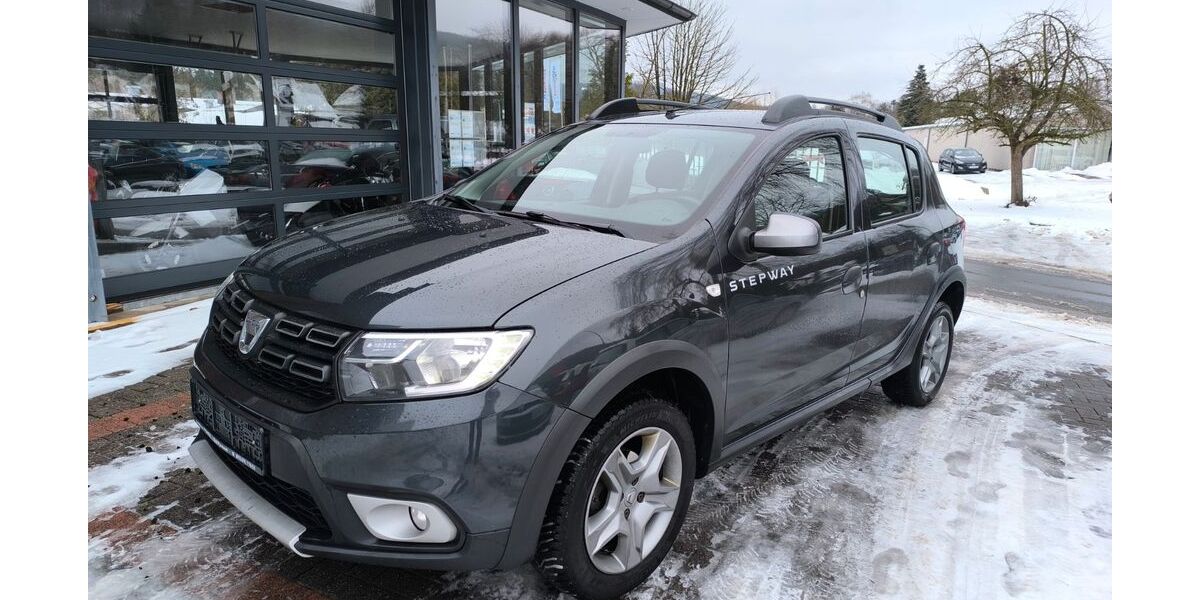 Dacia Sandero 79.000 km 9.800 &euro; Lügde 32676