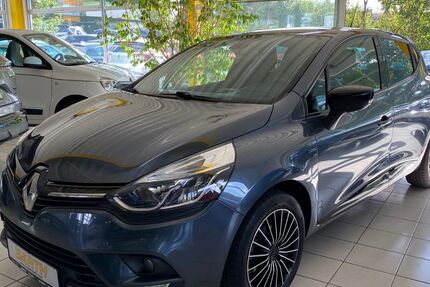 Renault Clio 111.000 km 8.990 &euro; Erbach 64711