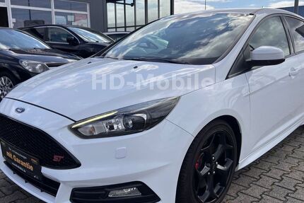 Ford Focus 172.000 km 11.950 &euro; Freigericht - Somborn 63579