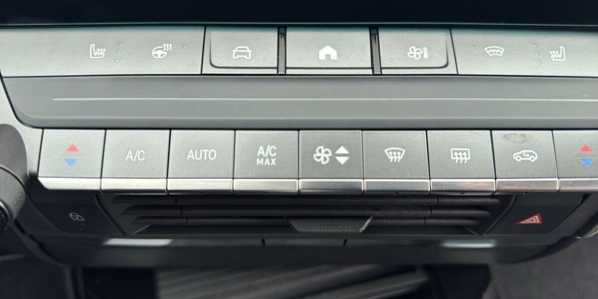 Opel Astra L GS Lim.5 *AHK/Head-up/Navi/LED/Winterpaket 22.360 km 21.480 &euro; Bamberg 96052