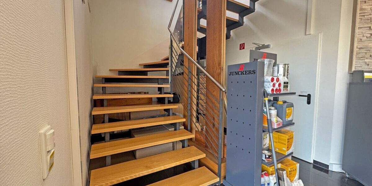 Gewerbeobjekt Voerde Holthausen - 4 Zimmer, 247 m&sup2;, 685.000&euro; | Angebot:23954829