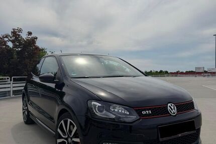 VW Polo 128.000 km 8.990 &euro; Neufahrn bei Freising 85375