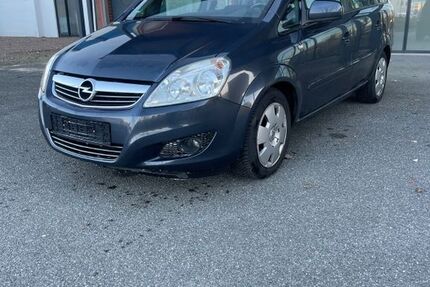 Opel Zafira 141.000 km 3.799 &euro; Lübeck 23560