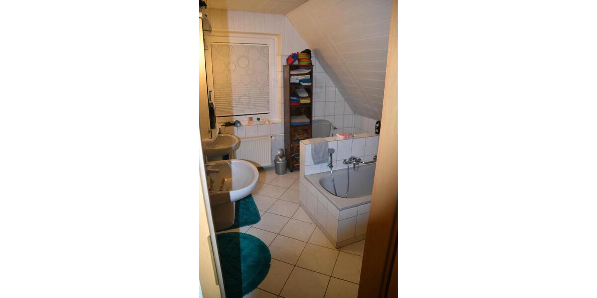 Einfamilienhaus Teutschenthal - 6 Zimmer, 130 m&sup2;, 270.000&euro; | Angebot:24772400