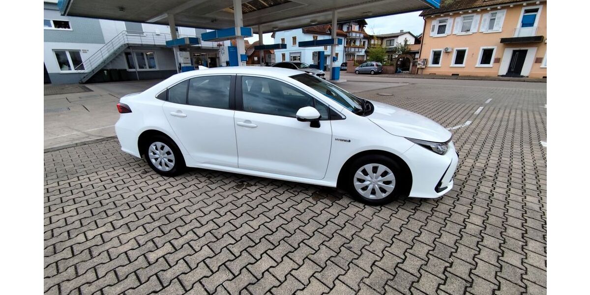 Toyota Corolla 176.000 km 13.900 &euro; Lahr 77933