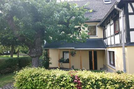 Großröhrsdorf: Appartement in Toplage zum Wohnen oder als Büro 1 zimmer