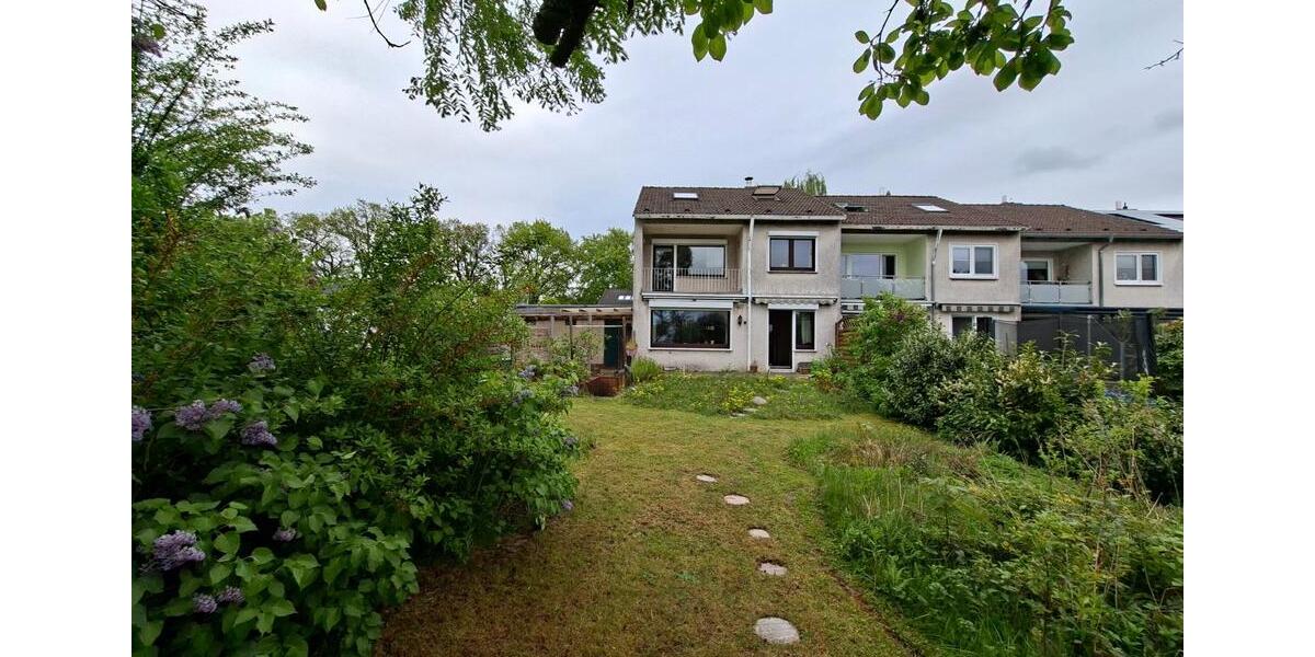 Reihenhaus Norderstedt Glashütte - 6 Zimmer, 150 m&sup2;, 400.000&euro; | Angebot:27062156