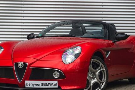 Alfa Romeo 8C