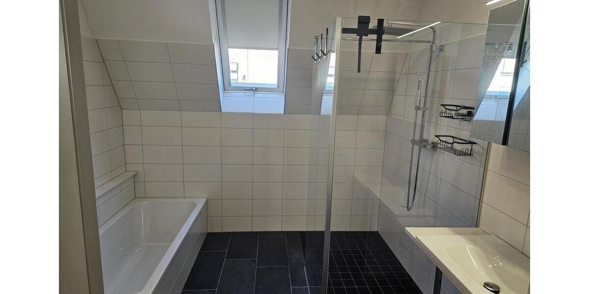 Dachgeschoßwohnung Burgstädt - 4 Zimmer, 130 m&sup2;, 950&euro; | Angebot:26150206