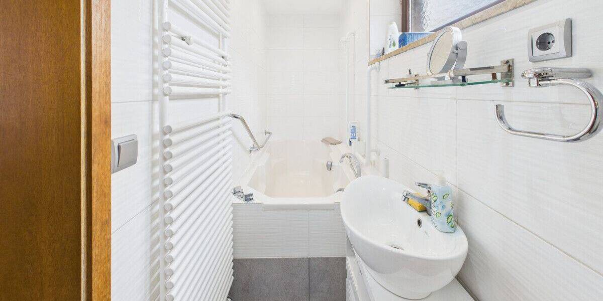 Einfamilienhaus Deuselbach - 6 Zimmer, 192 m&sup2;, 199.000&euro; | Angebot:25734183