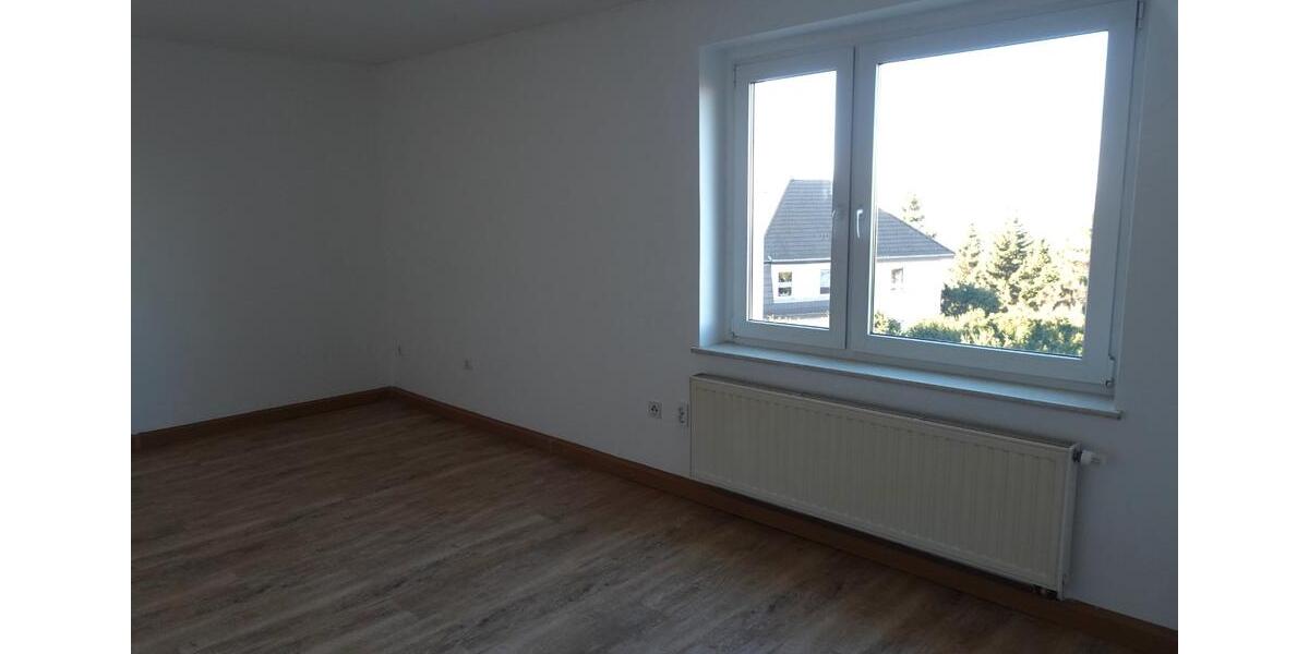 Etagenwohnung Bischofswerda - 4 Zimmer, 86 m&sup2;, 350&euro; | Angebot:26394900