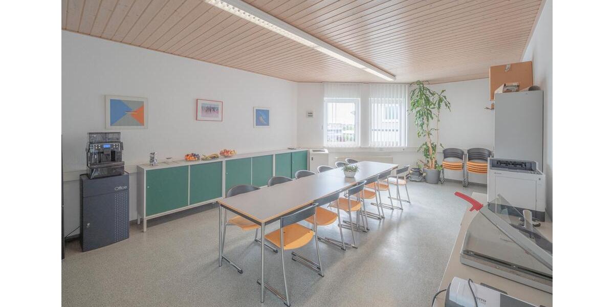 Gewerbeobjekt Villingen-Schwenningen Schwenningen - 1.400&euro; | Angebot:22041342