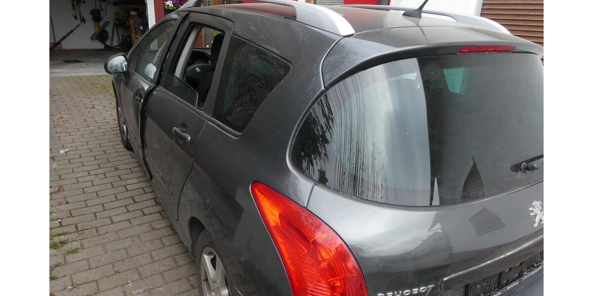 Peugeot 308 217.732 km 2.500 &euro; Nandlstadt 85405