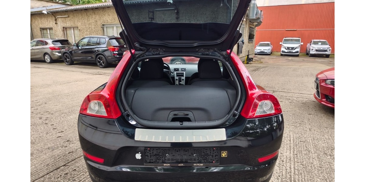 Volvo C 30 1.6 D Drive Kinetic Klimaautomatic 175.171 km 3.999 &euro; Berlin 10247