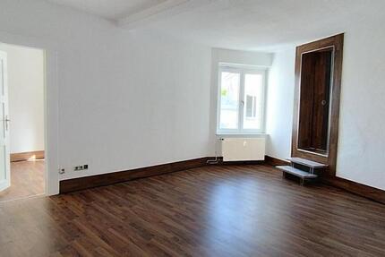 Großzügige Altbauwohnung 112 qm | Unit 1.2.1 4 zimmer