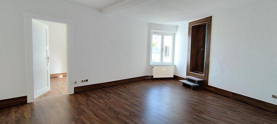 Großzügige Altbauwohnung 112 qm | Unit 1.2.1 4 zimmer