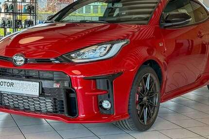 Toyota Yaris 8.800 km 38.990 &euro; Lauffen a. N. 74348