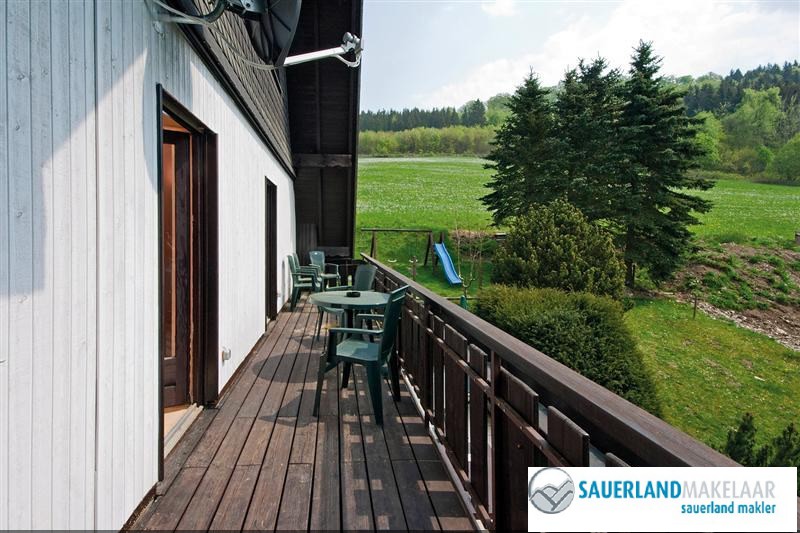 RESERVIERT - Freistehendes Mehrfamilienhaus, aufgeteilt in 4 Wohnungen in Silbach - Mehrfamilienhaus, Wohnhaus Winterberg-Silbach Silbach | Angebot:7527714